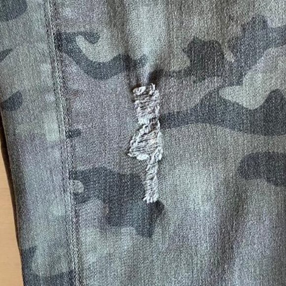 Hudson Collin Midrise Skinny Ankle Camouflage Jeans - Picture 13 of 14